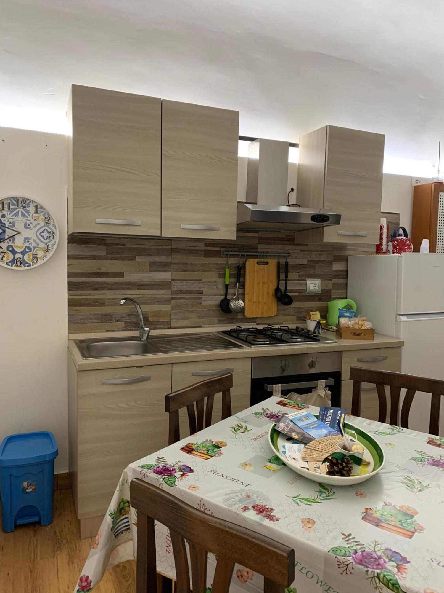 Hotel Arco Del Vescovo 1 Acireale Habitación foto